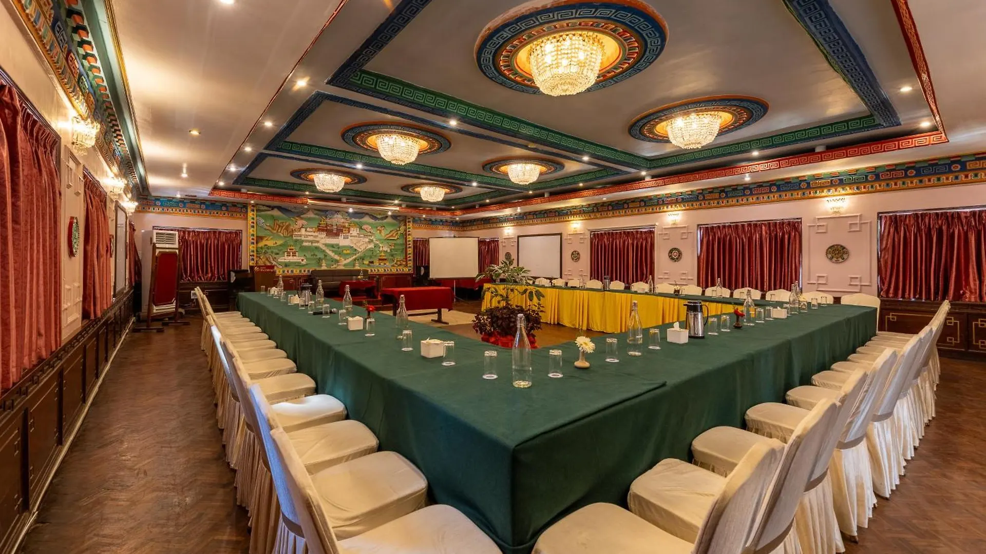 Hotel Marshyangdi Katmandou 3*,